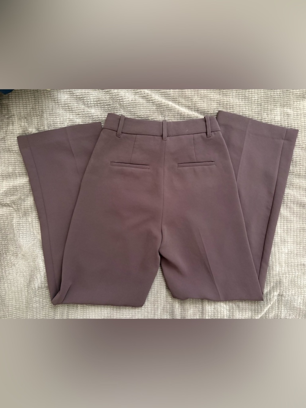 Aritzia The Effortless Pant Crepette - Picture 6 of 6